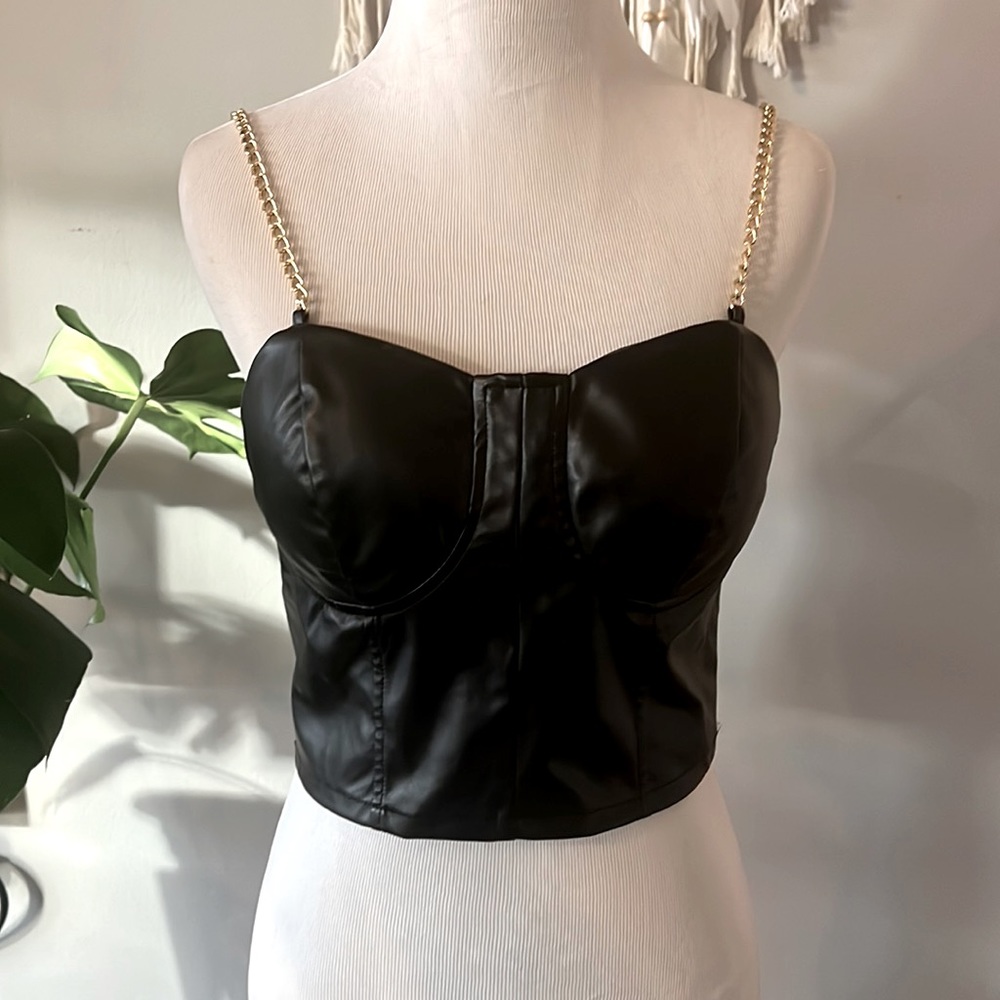 New. Vegan Leather Cropped Boustea 🖤 NEW